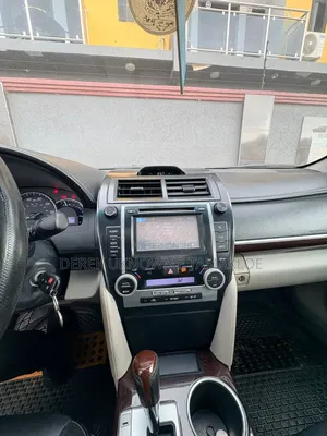 Toyota Camry 2014 Silver