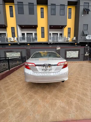 Toyota Camry 2014 Silver