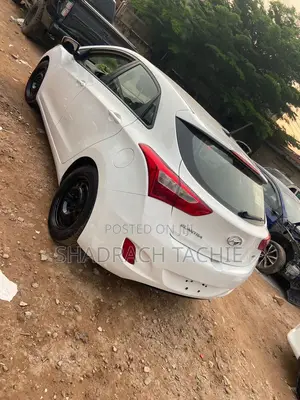 Hyundai Elantra GT 2013 White