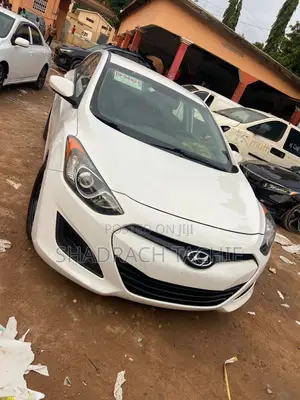 Hyundai Elantra GT 2013 White