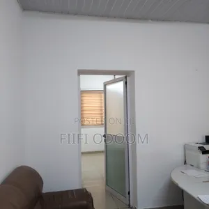 Furnished Office to Let