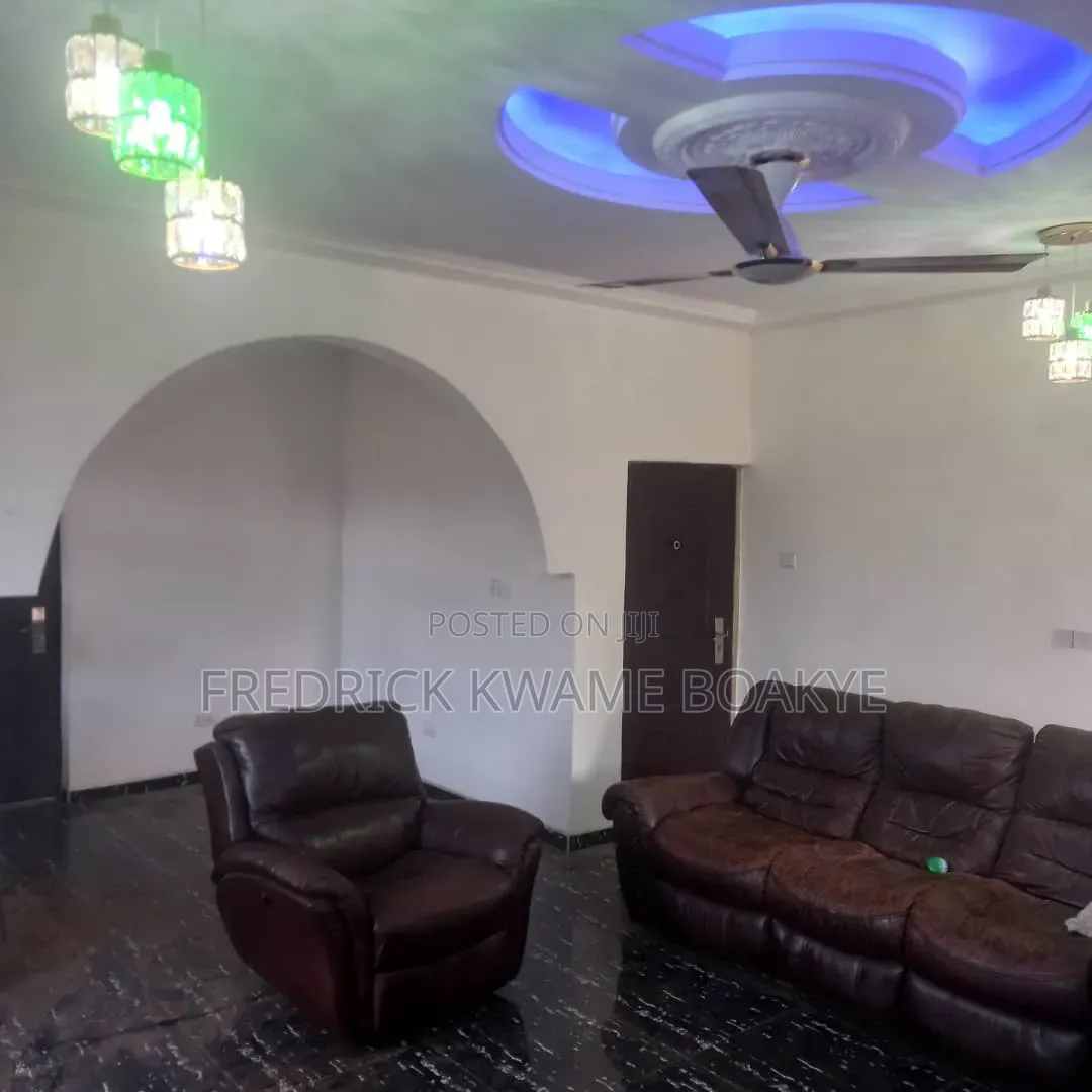 4bdrm House in Brother K Estate, Kumasi Metropolitan for sale