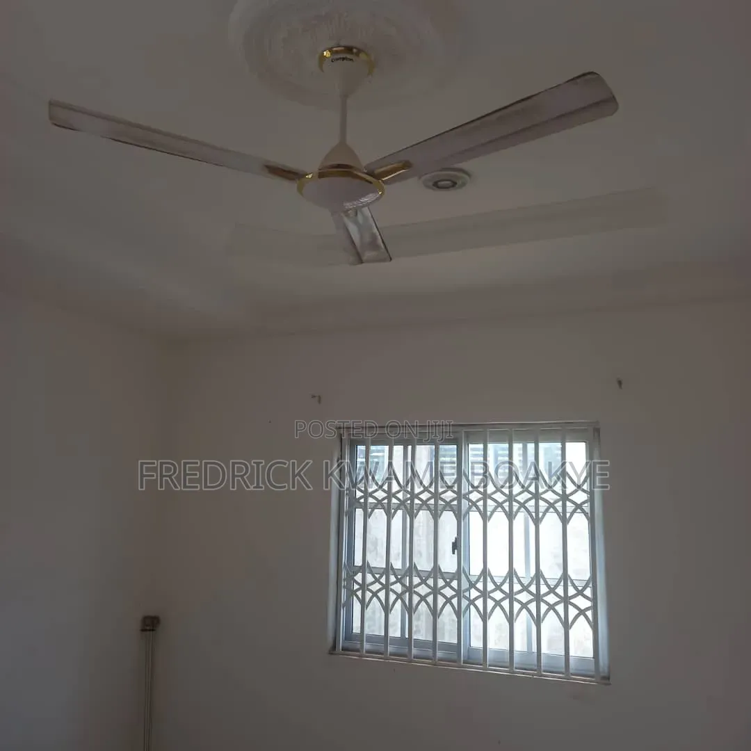 4bdrm House in Brother K Estate, Kumasi Metropolitan for sale