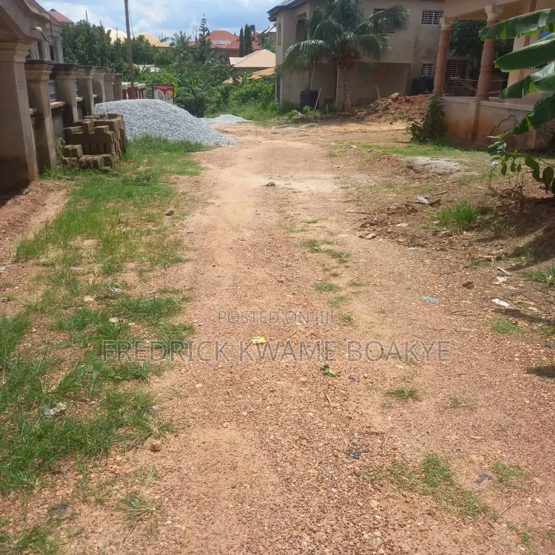 4bdrm House in Brother K Estate, Kumasi Metropolitan for sale