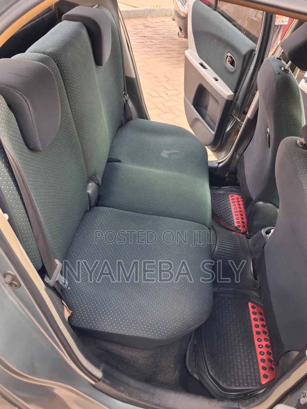 Toyota Vitz 2009 Gray