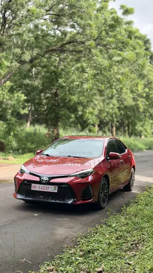 Toyota Corolla S 4dr Sedan (1.8L 4cyl CVT) 2016 Red
