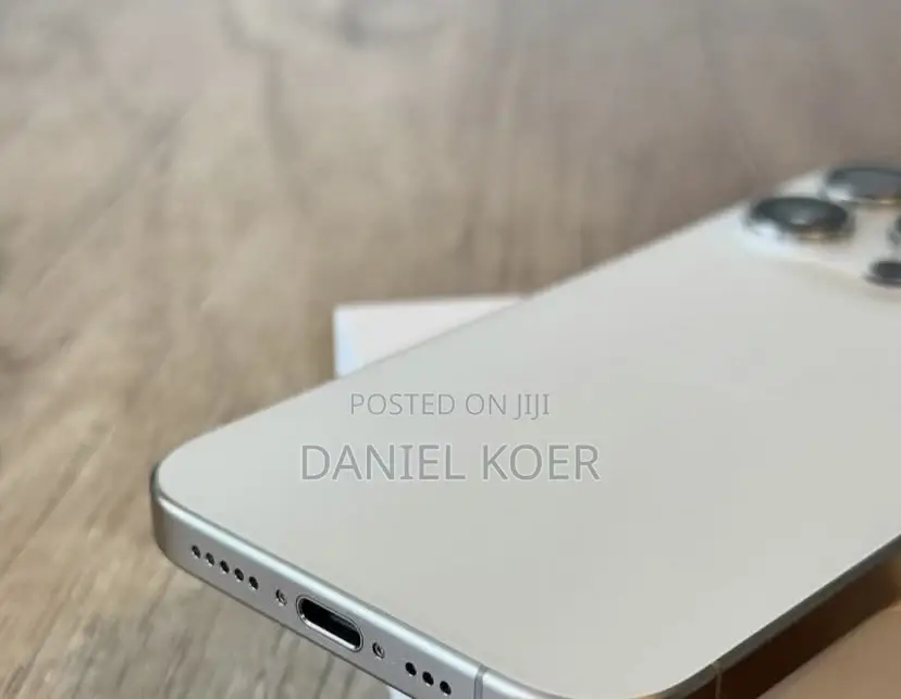 Apple iPhone 15 Pro 512 GB White