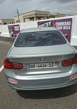 BMW 330i 2016 Silver