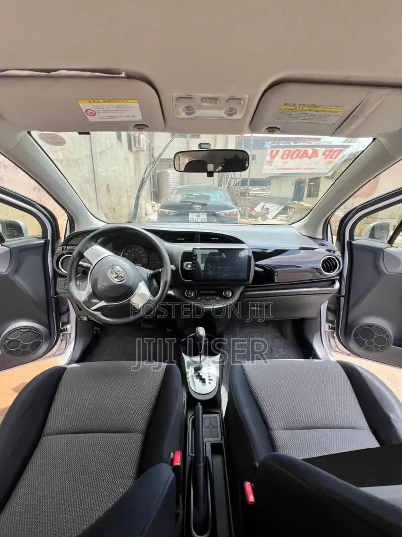 Toyota Vitz 2012 Gray