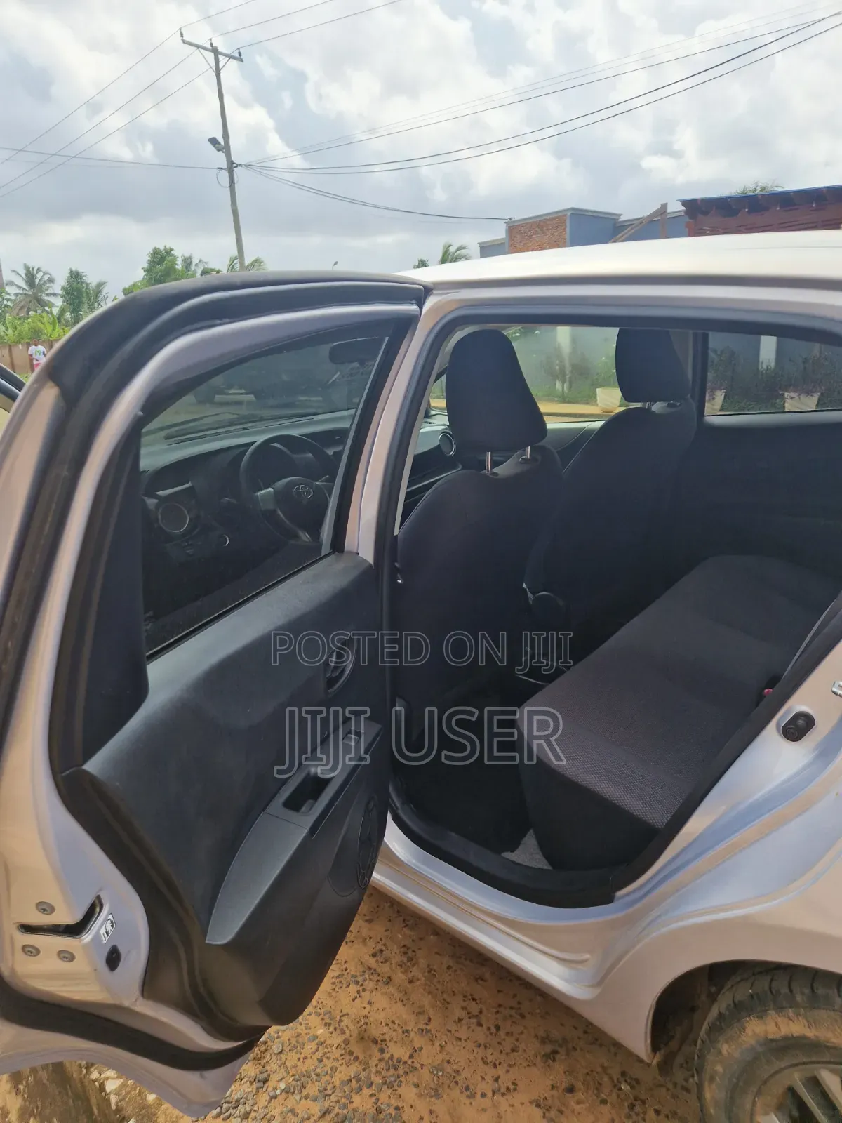 Toyota Vitz 2012 Gray
