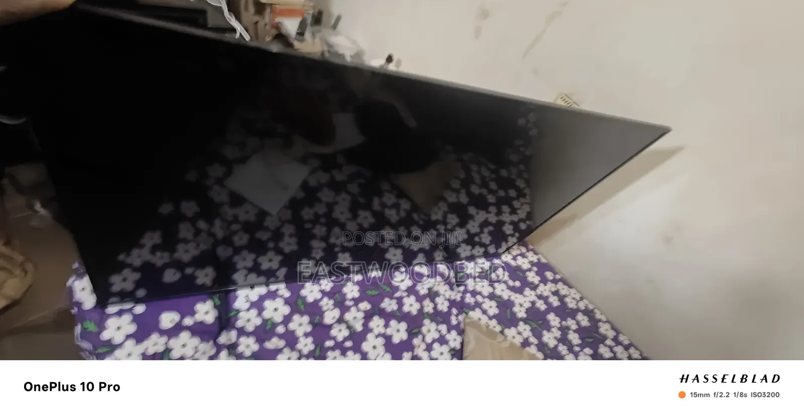 58 " Philips Smart Tv With Screen Broken