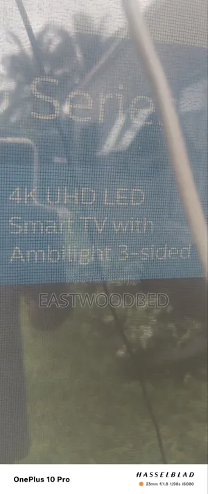 58 " Philips Smart Tv With Screen Broken