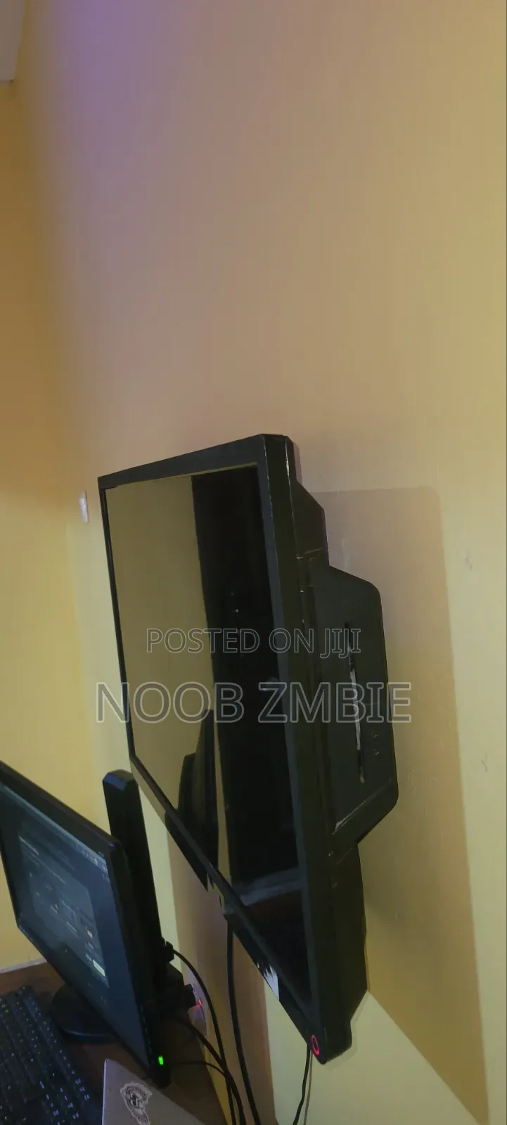 Toshiba 32 Inches Tv