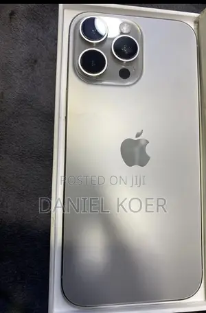Apple iPhone 15 Pro Max 256 GB Silver