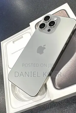 Apple iPhone 15 Pro Max 256 GB Silver