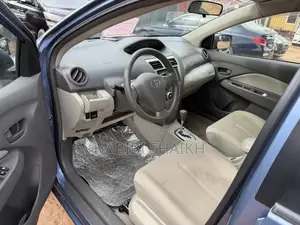 Toyota Belta 2011 Blue