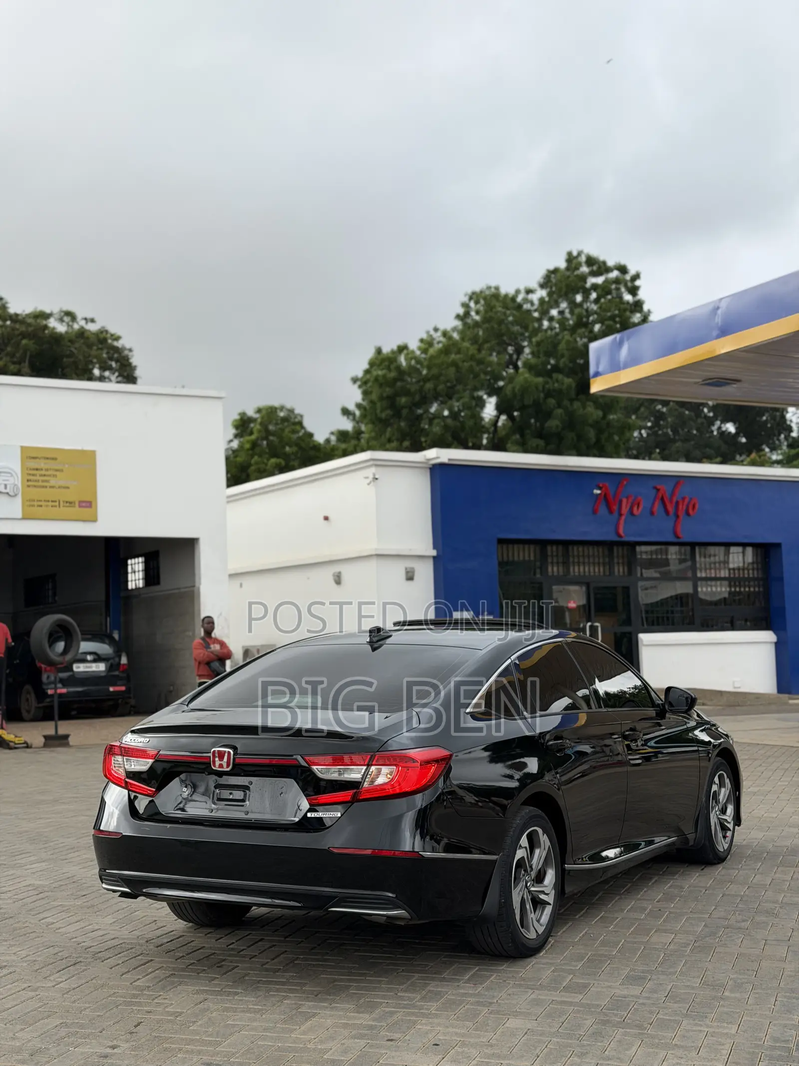 Honda Accord Touring 2.0T 2021 Black