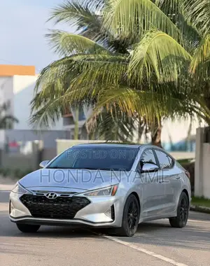 Hyundai Elantra SEL 2020 Silver