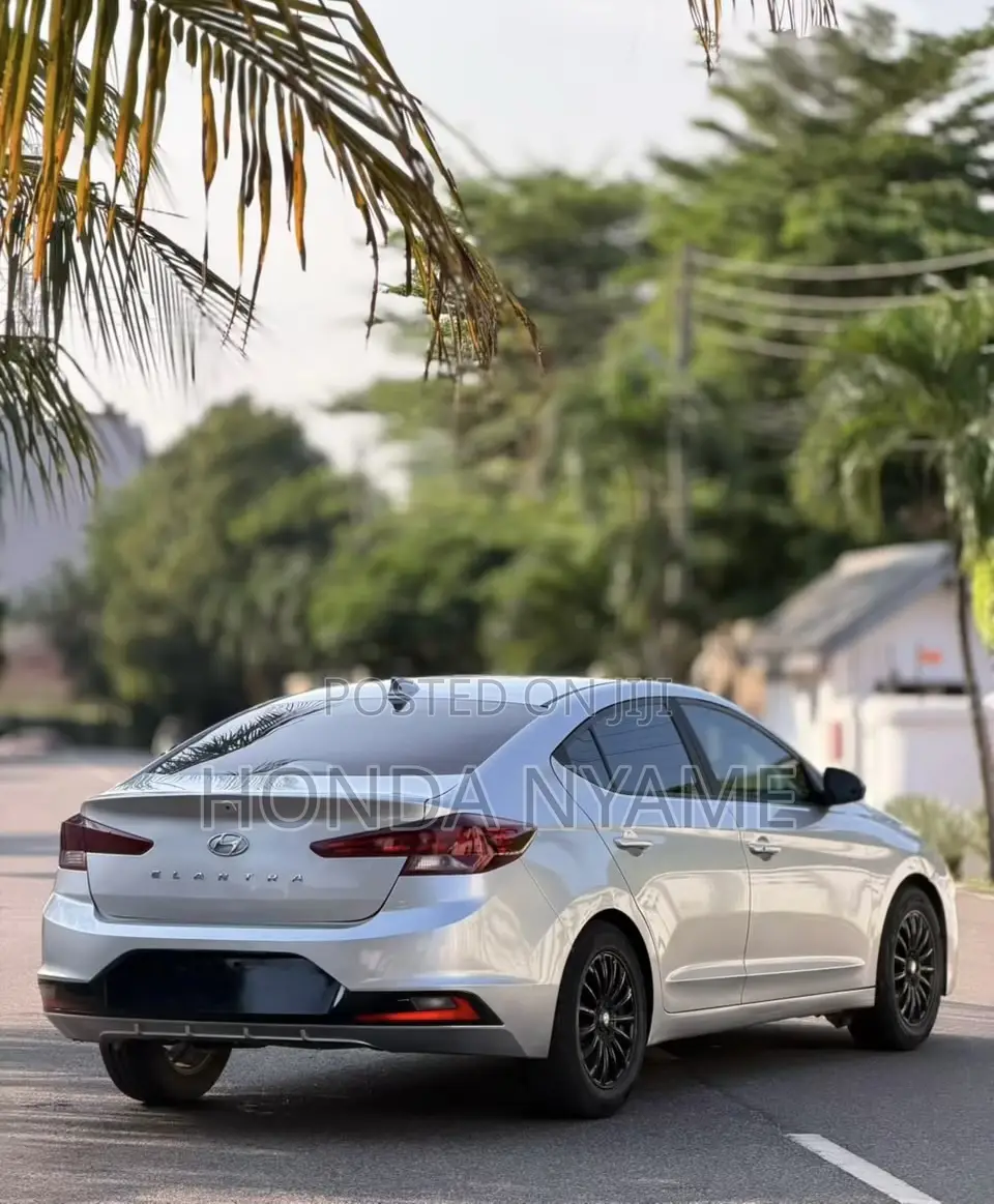 Hyundai Elantra SEL 2020 Silver