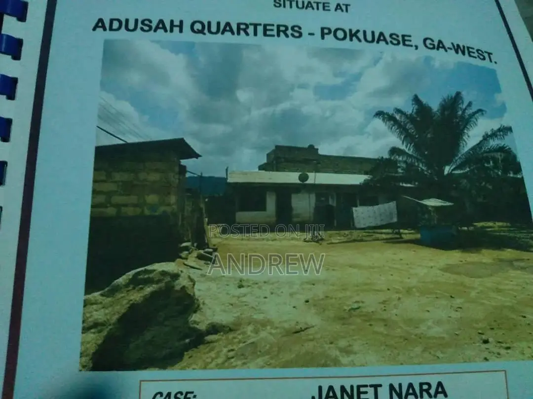 5bdrm House in Adusah Quarters, Pokuase for sale