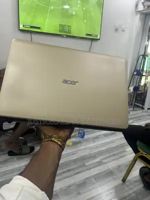 Laptop Acer Aspire E1-571 4GB Intel Core i5 HDD 500GB