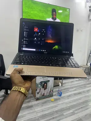 Laptop Acer Aspire E1-571 4GB Intel Core i5 HDD 500GB