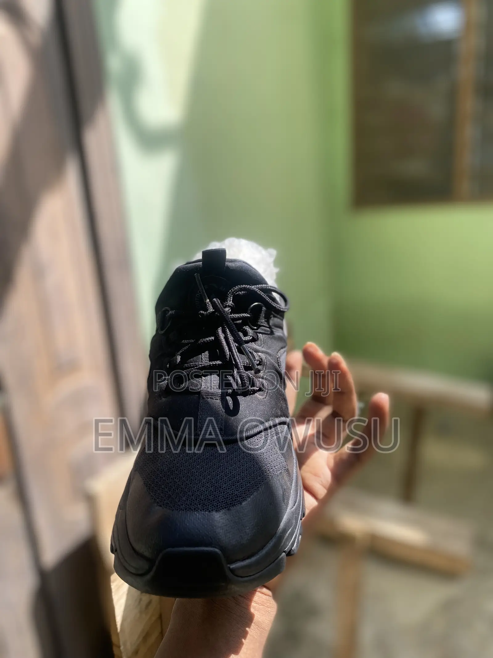 Thrift Sneaker Sale