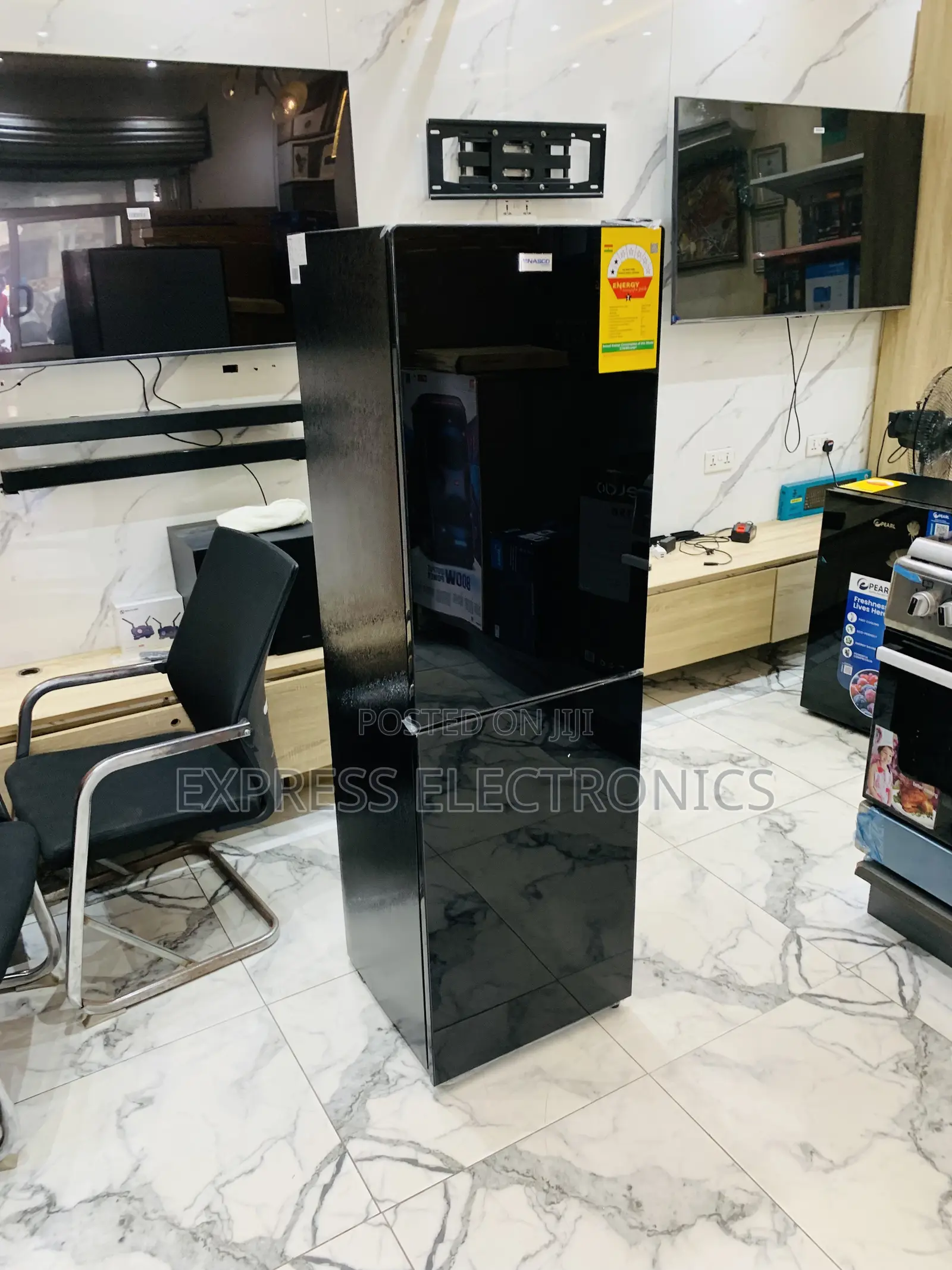 Highly Recommended Double Mirror Black Fridge 196l