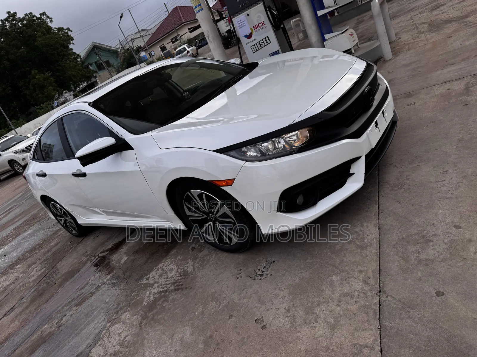 Honda Civic EX-L Sedan 2018 White