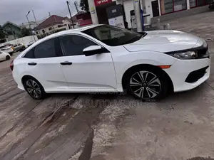 Honda Civic EX-L Sedan 2018 White