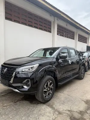 New Nissan Pick-Up 2025 Gray