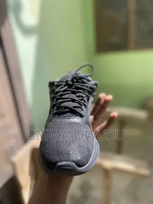 Thrift Sneaker Sale