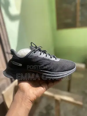 Thrift Sneaker Sale