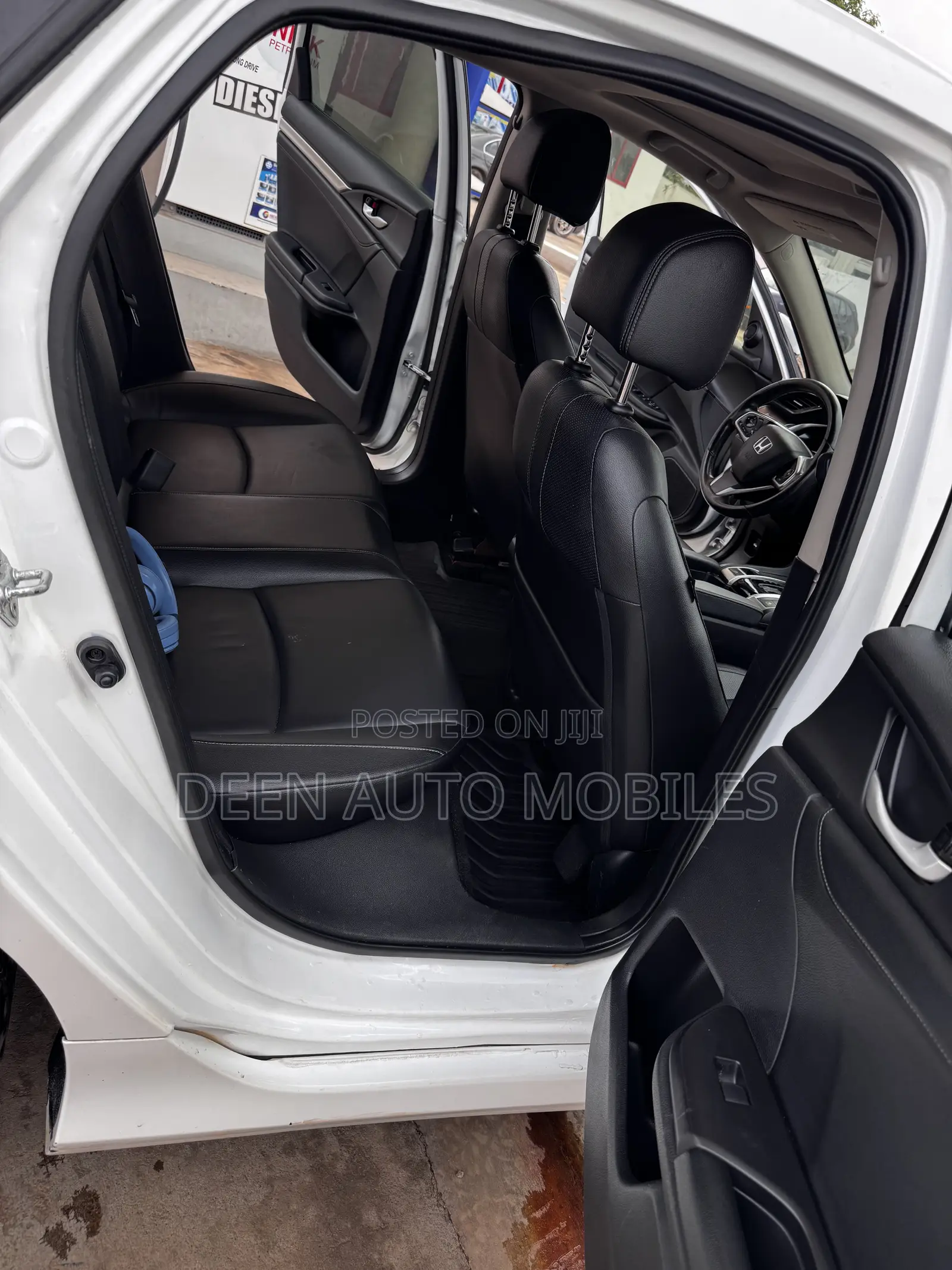 Honda Civic EX-L Sedan 2018 White