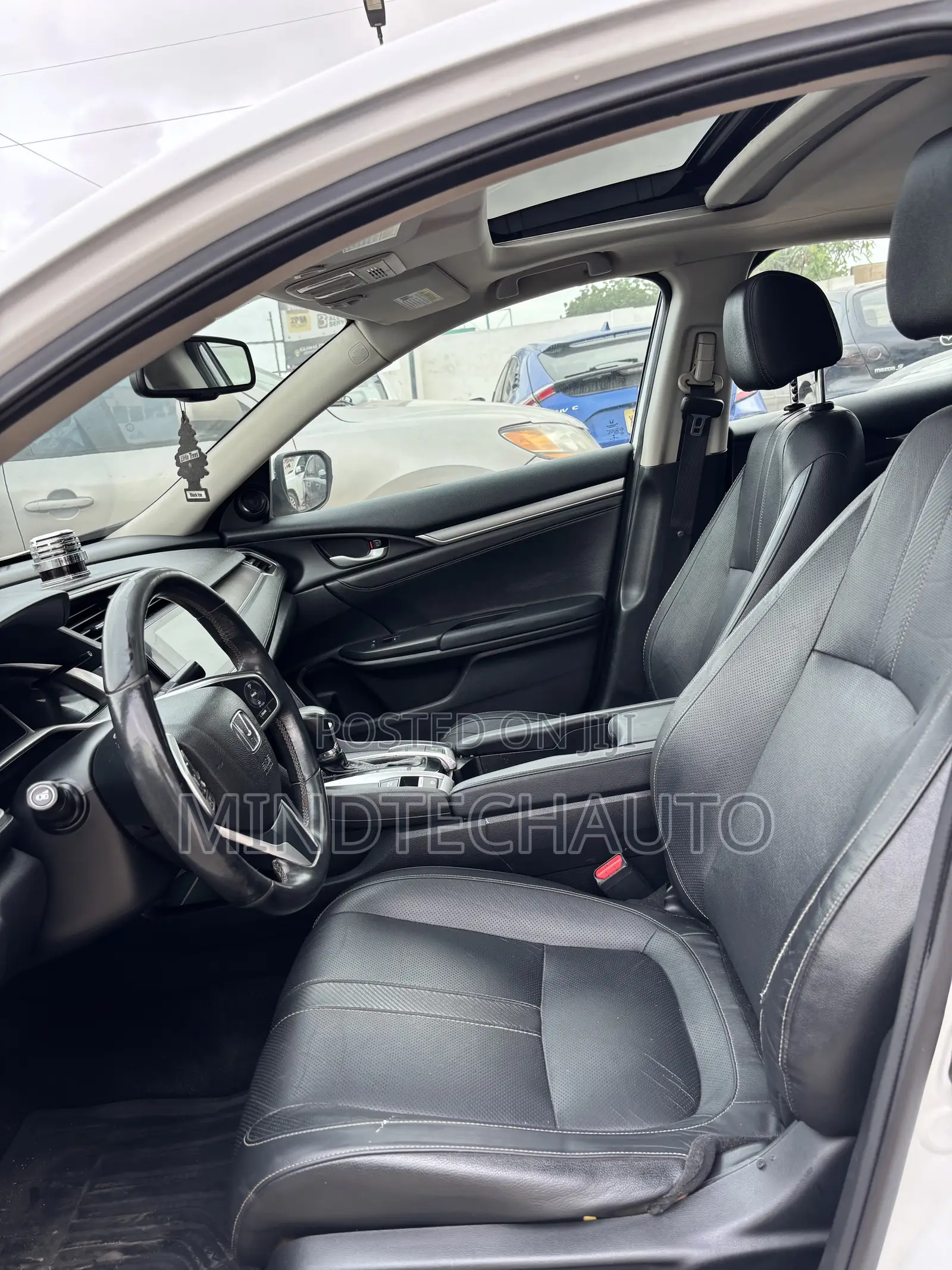 Honda Civic EX-L Sedan 2018 White