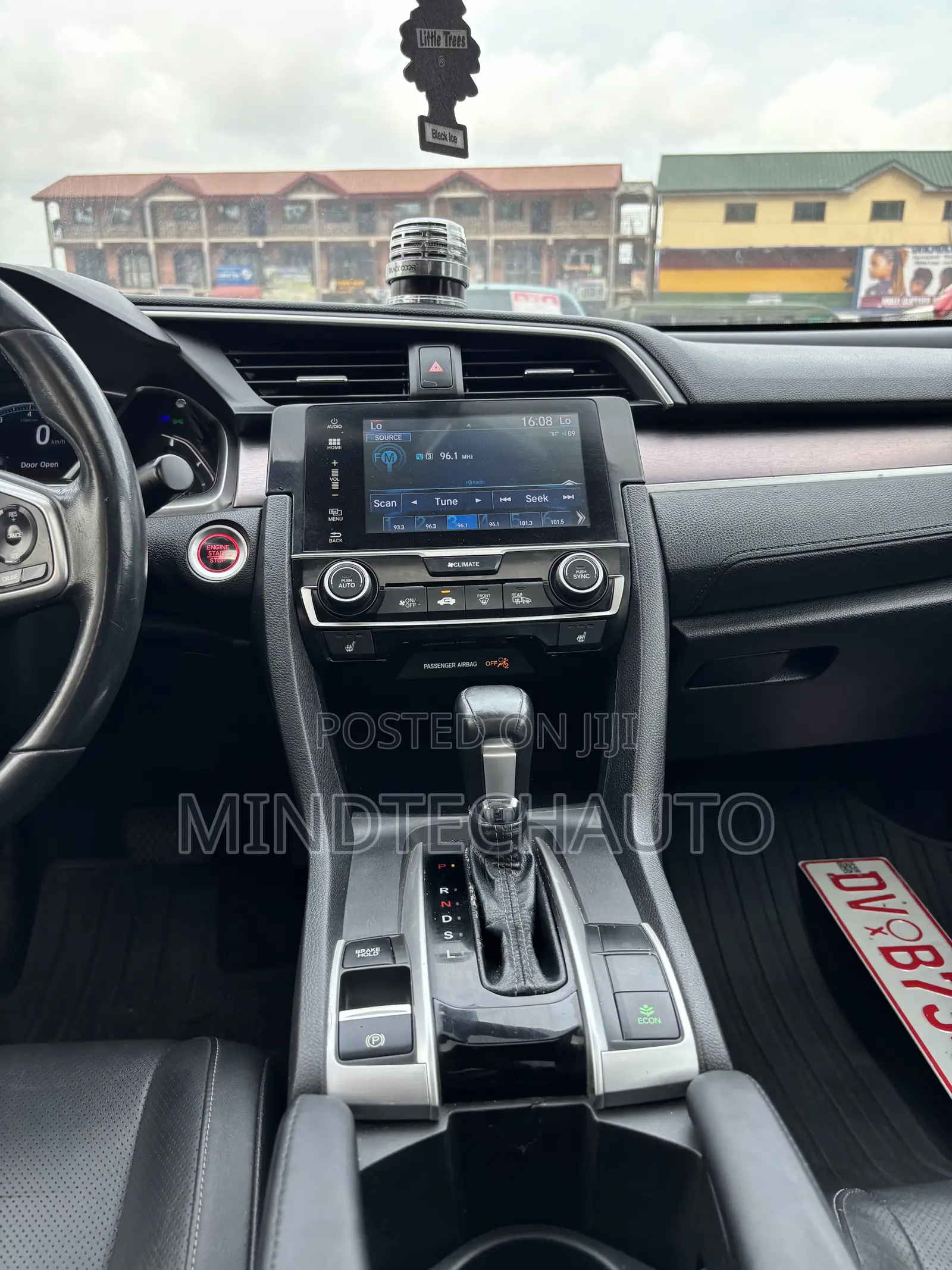 Honda Civic EX-L Sedan 2018 White