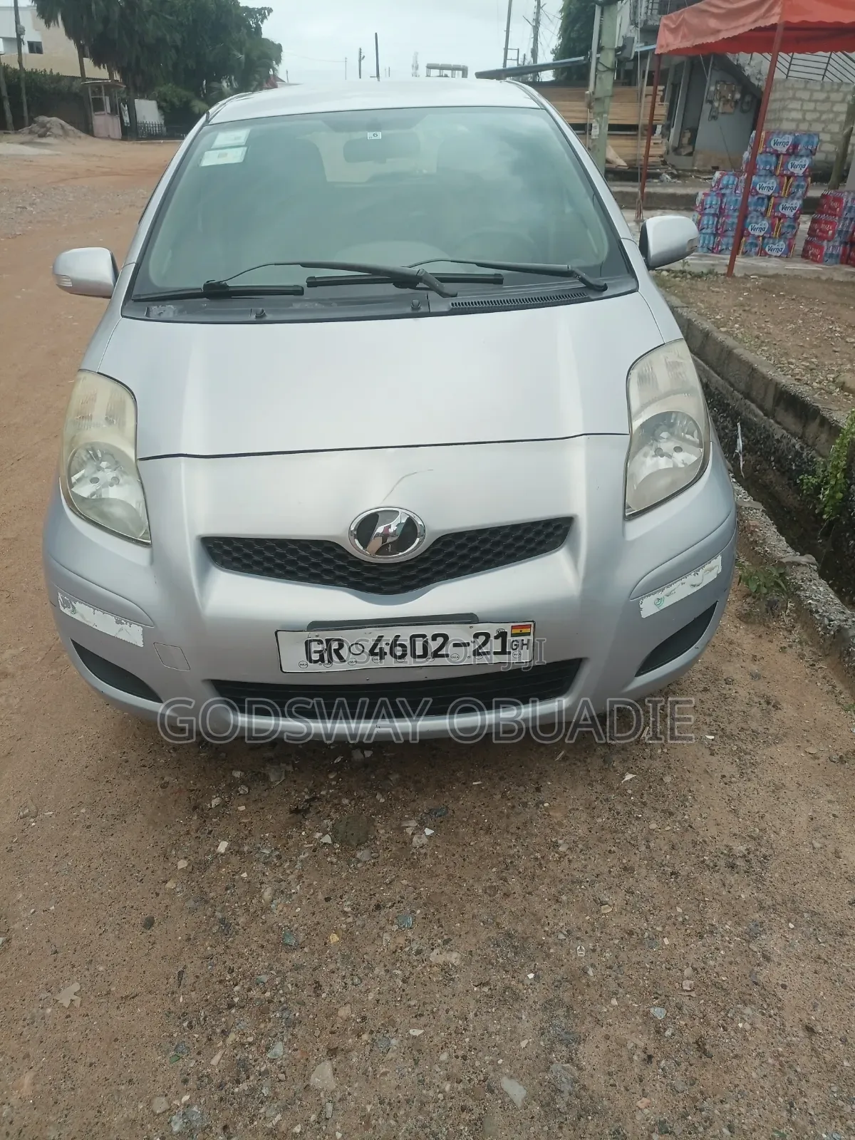 Toyota Vitz 1.3 AWD 3dr 2010 Gray