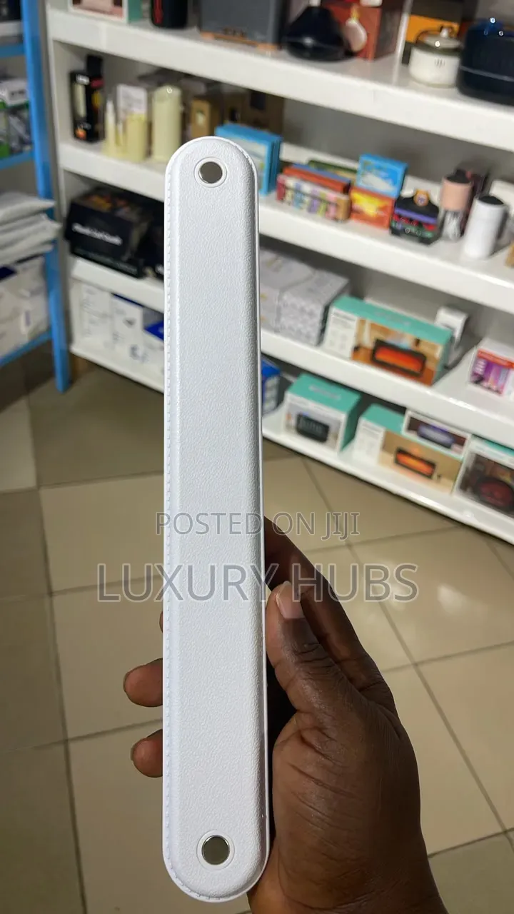 Cabinet/Reading Sensor Light