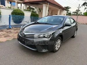 Toyota Corolla 2015 Gray
