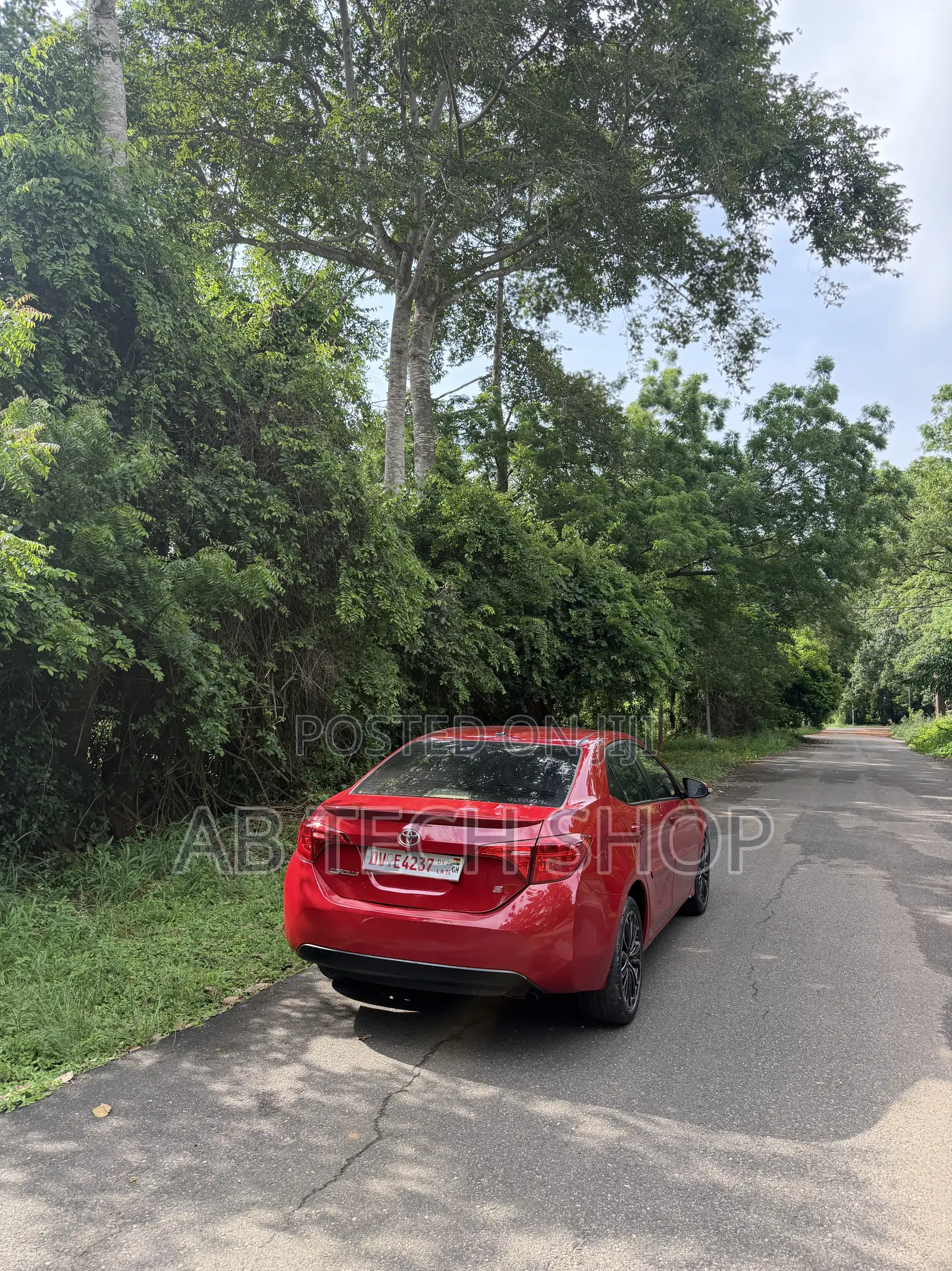 Toyota Corolla S 4dr Sedan (1.8L 4cyl CVT) 2016 Red