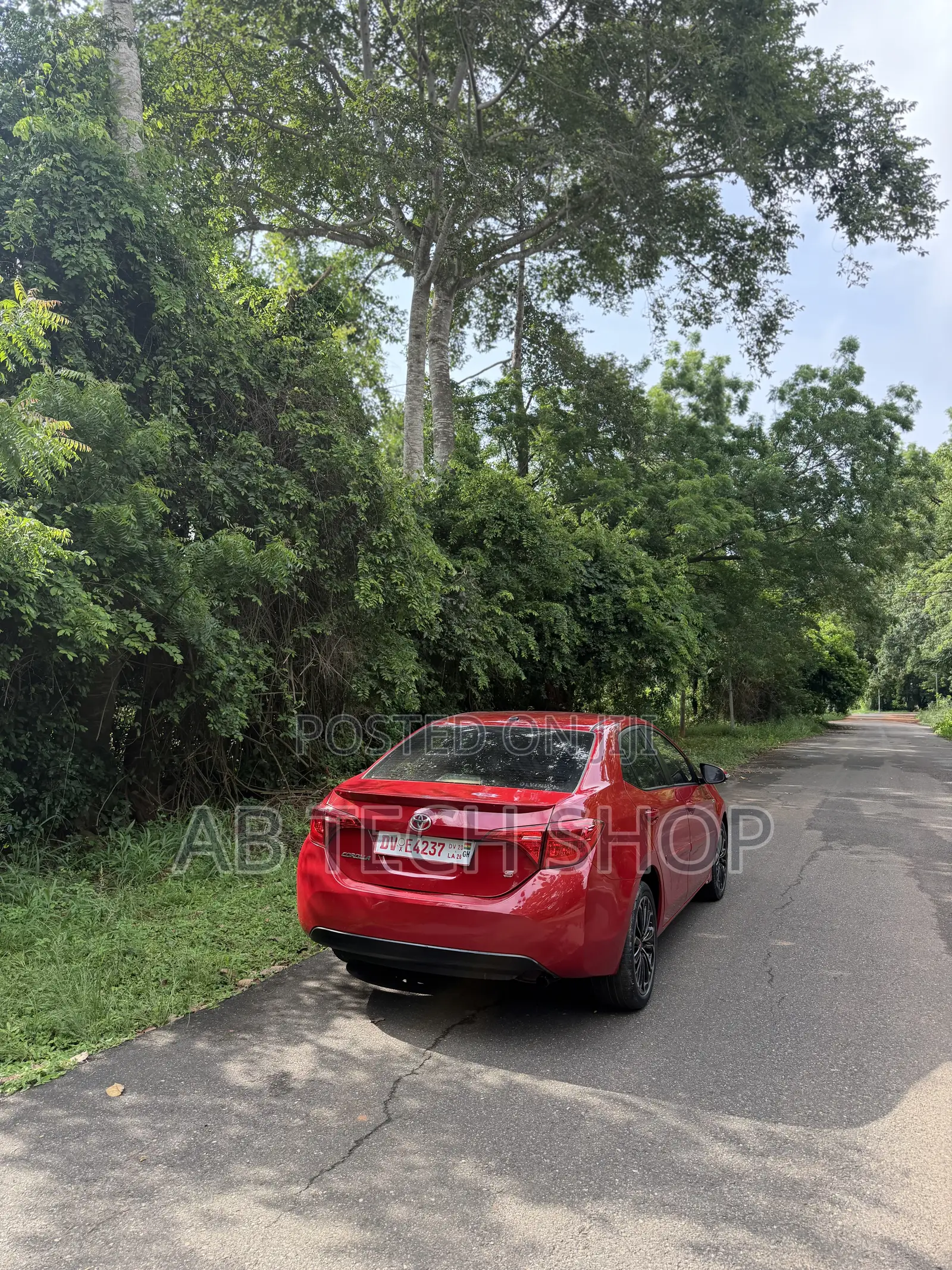 Toyota Corolla S 4dr Sedan (1.8L 4cyl CVT) 2016 Red