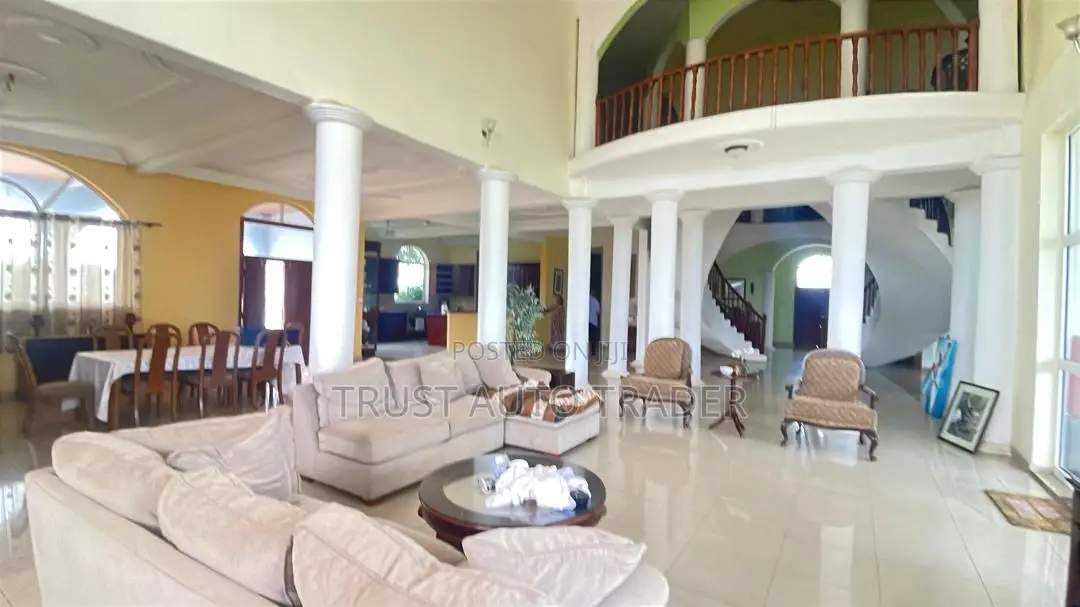 10bdrm Villa in Beachfront Resort for sale