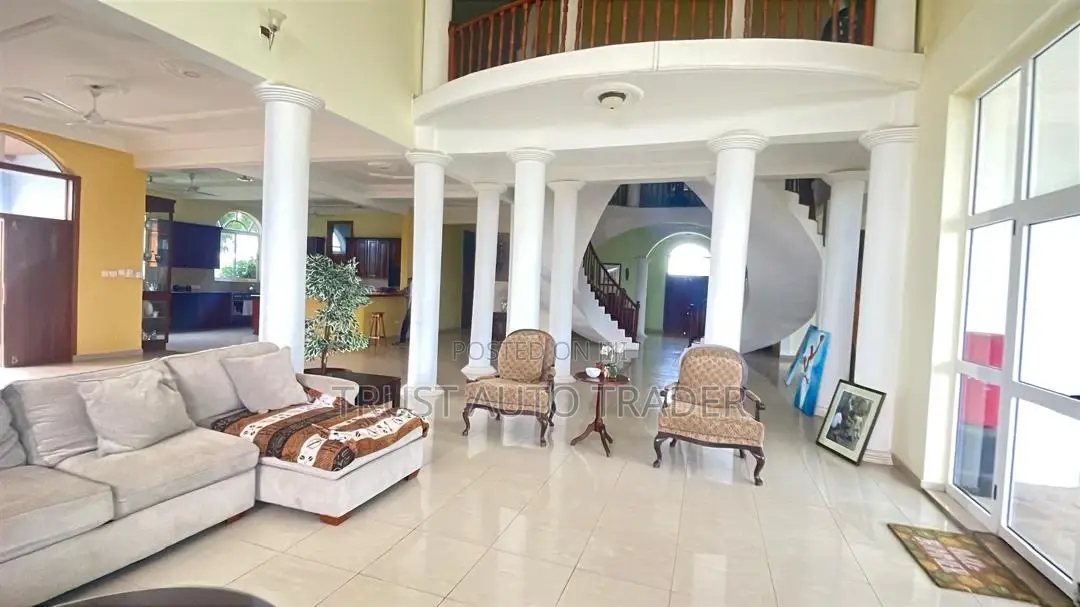 10bdrm Villa in Beachfront Resort for sale