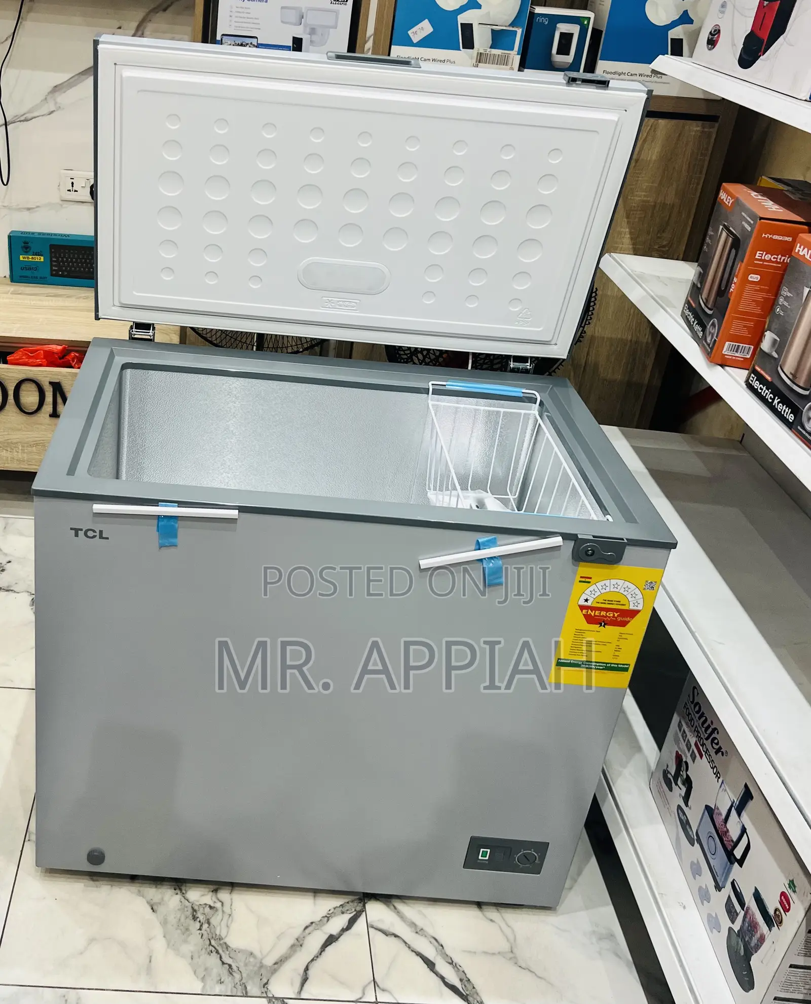 Super Classic TCL Single Door Chest Freezer(200liter).