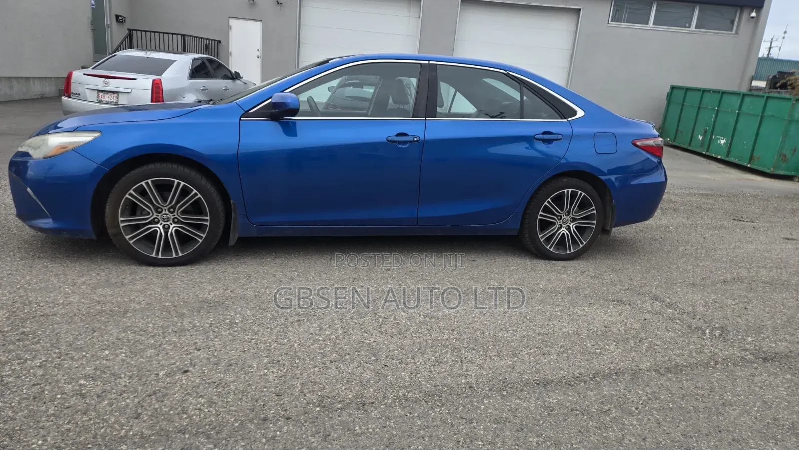 Toyota Camry 2016 Blue