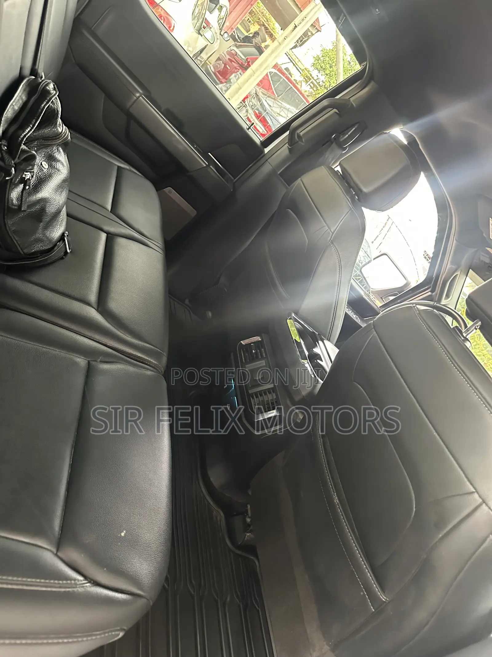 Ford F-150 XLT 2023 White