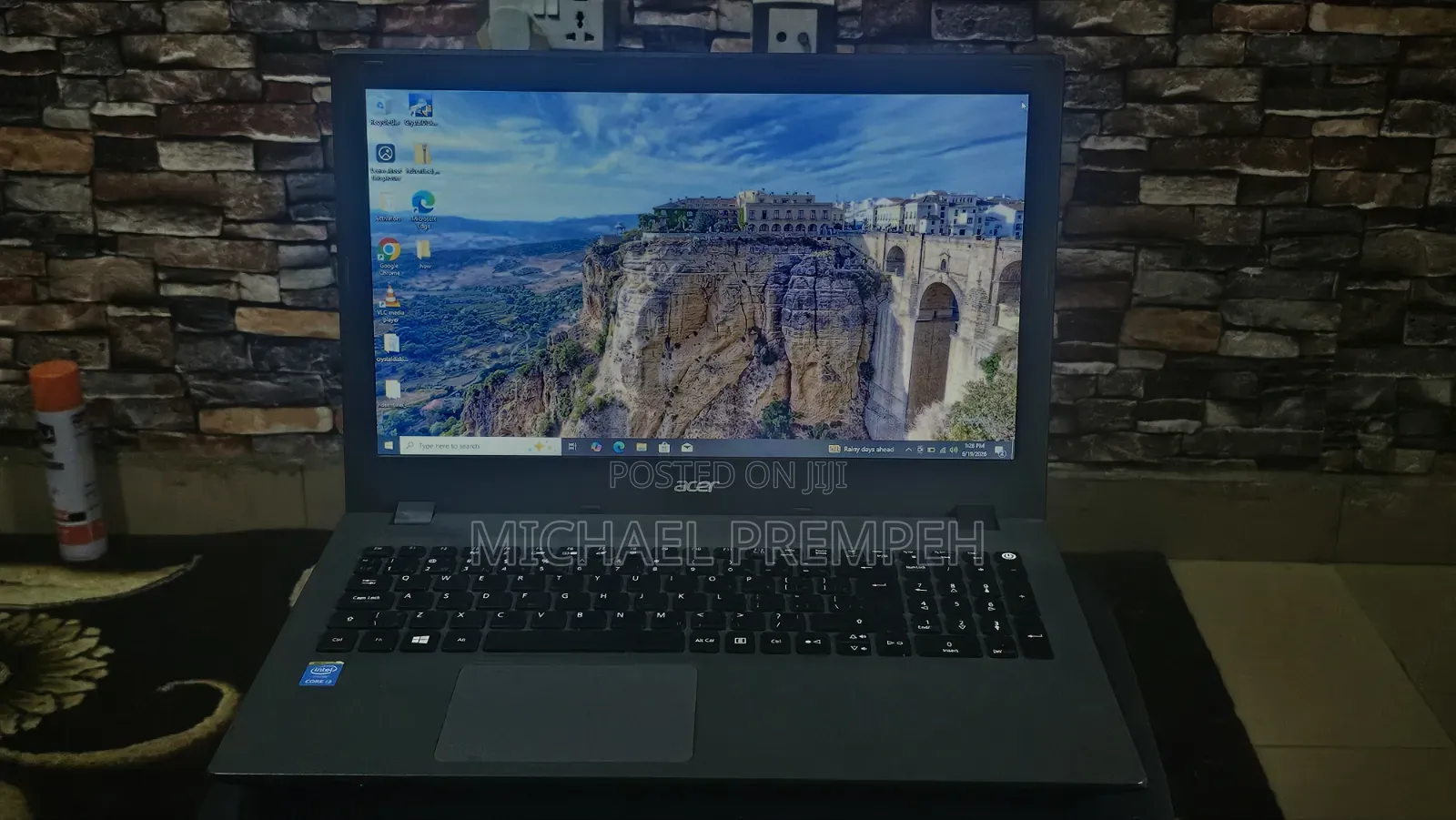 Laptop Acer Aspire E5-573 8GB Intel Core i3 HDD 1T