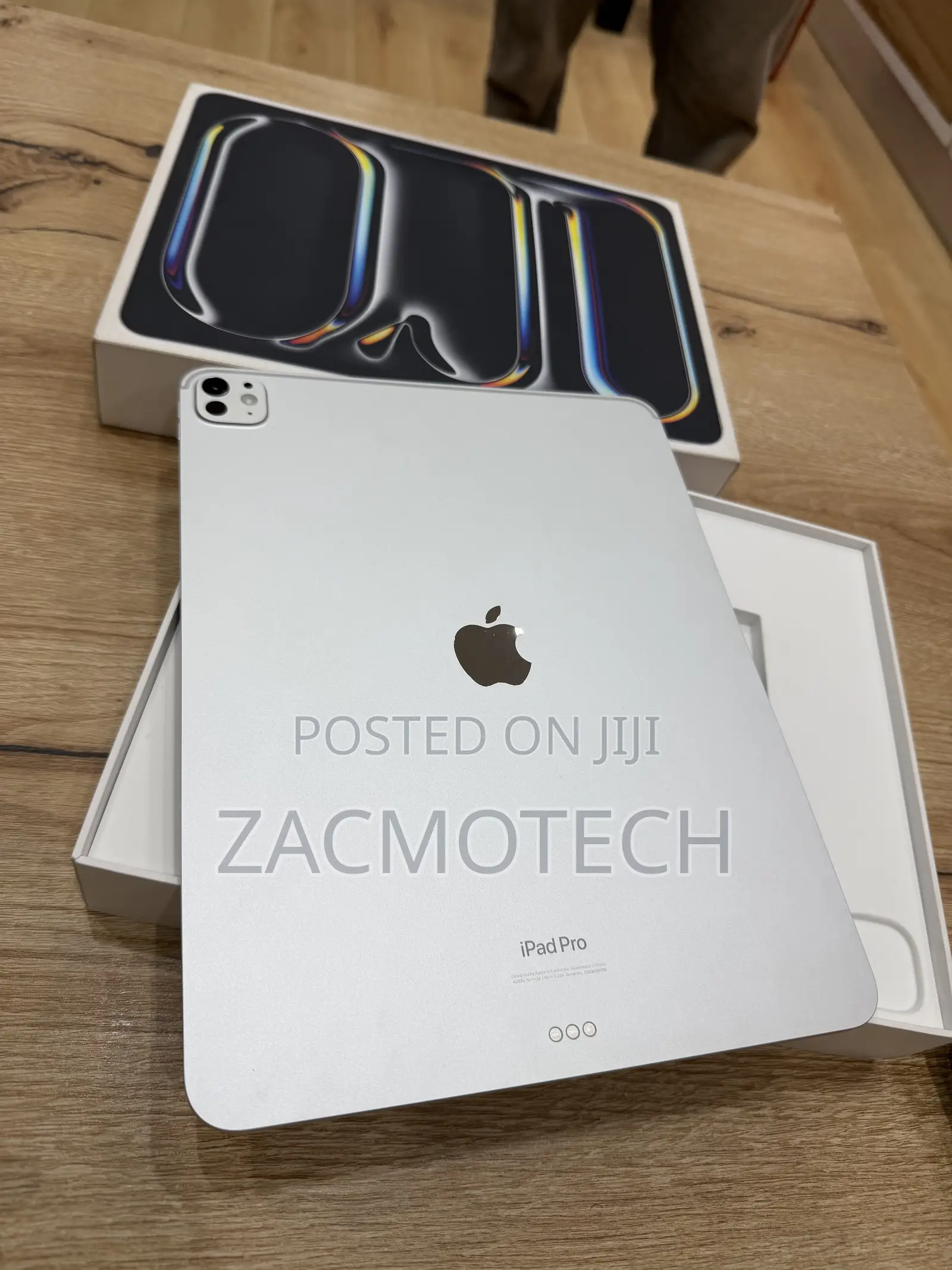 Apple iPad Pro 13 (2024) 256 GB Silver