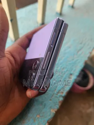 Samsung Galaxy Z Flip4 256 GB Purple