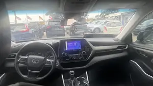 Toyota Highlander LE FWD 2023 Black